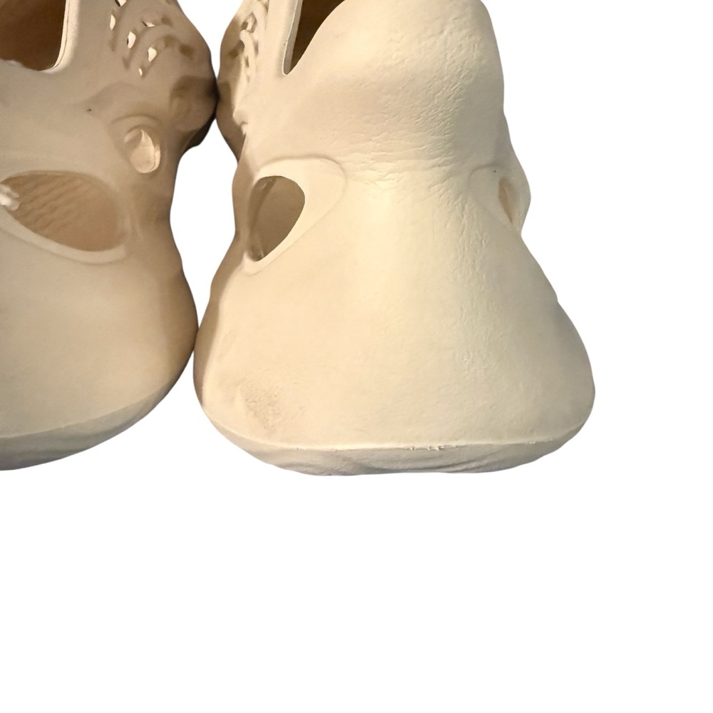 Men’s Adidas Yeezy foam runner size 12 - Picture 4 of 9